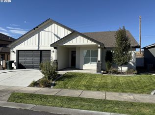 833 E Autumn Ave, Hermiston, OR 97838