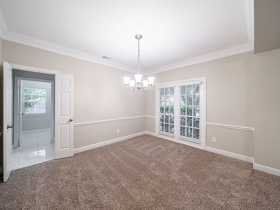 4th image of 664 Clarenda Falls Dr