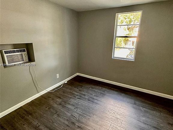 5th image of 6326 NW 4th Ave #2