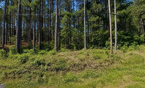 2nd image of 17 Honeysuckle Rd