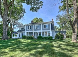 67 W Main St, Mendham, NJ 07945