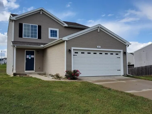 601 View Pointe Dr, Middleville, MI 49333