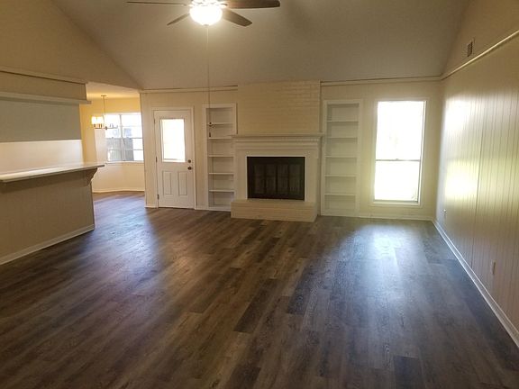 4th image of 1509 Jackson Dr