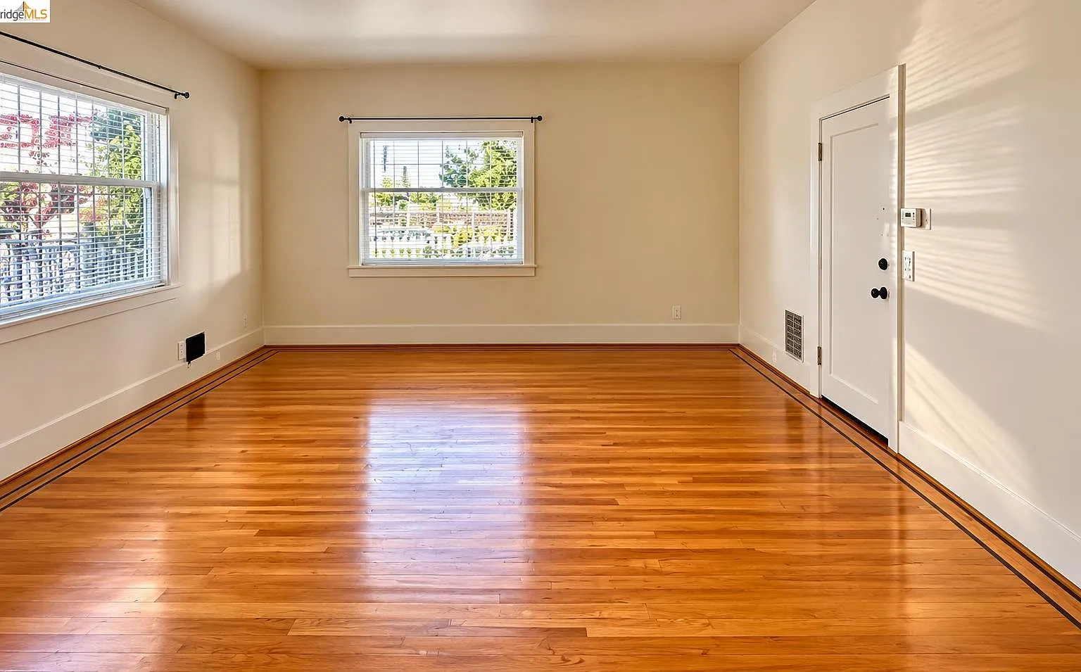 1 bed, 1.0 bath, 3942 sqft, $1,950 — Photo 1