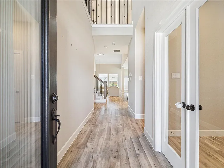 11718 Lost Maples Springs Dr — Photo 6