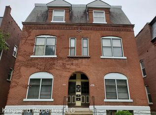 2734 Armand Pl #2734B, Saint Louis, MO 63104
