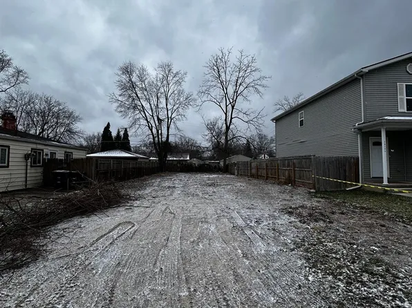 20255 Rensellor St, Livonia, MI 48152