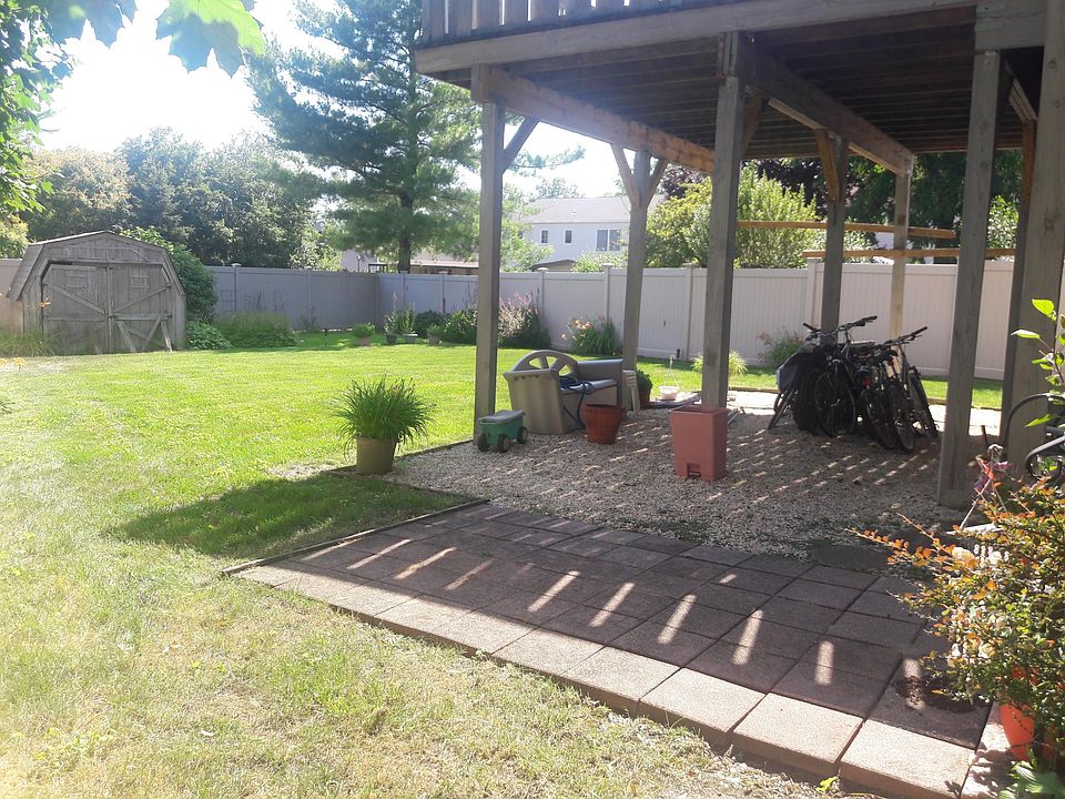1st image of 18 Murray Dr