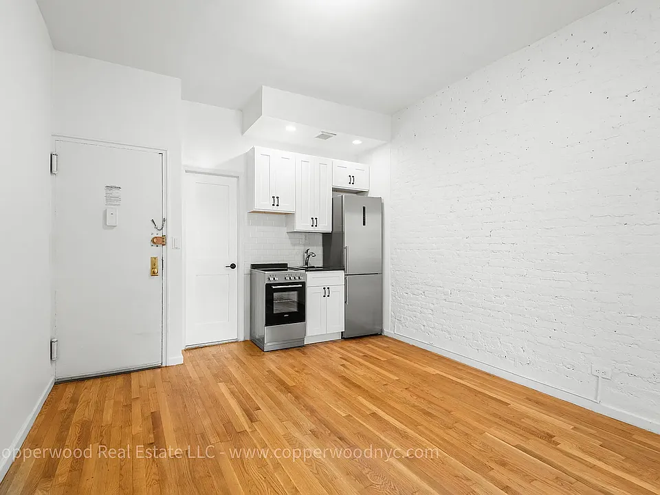 428 E 89th St #3D