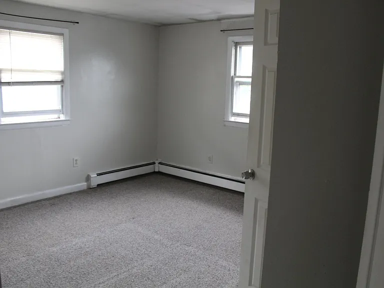 243 Robeson St #6 — Photo 7