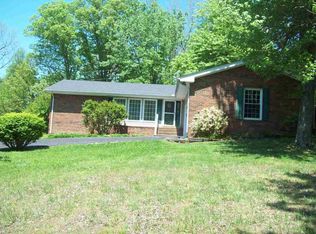400 Oakwood Dr, Central City, KY 42330