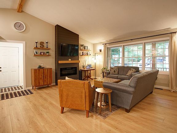4th image of 19199 Ridge View Ln
