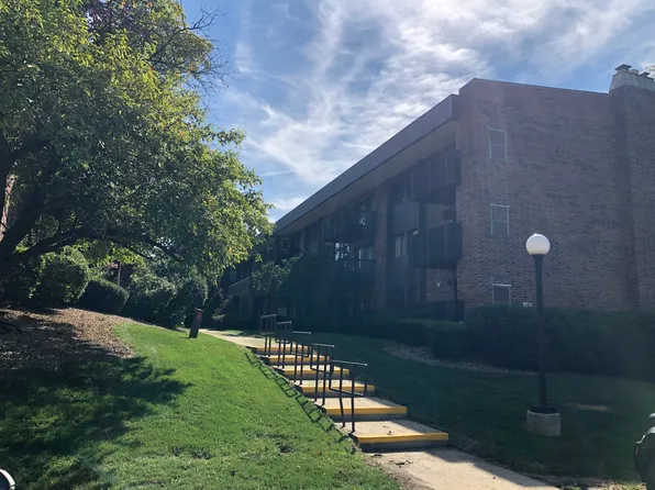 1502 Woodbridge Rd APT 2F, Joliet, IL 60436