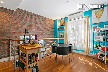 Sold by Citi Habitats