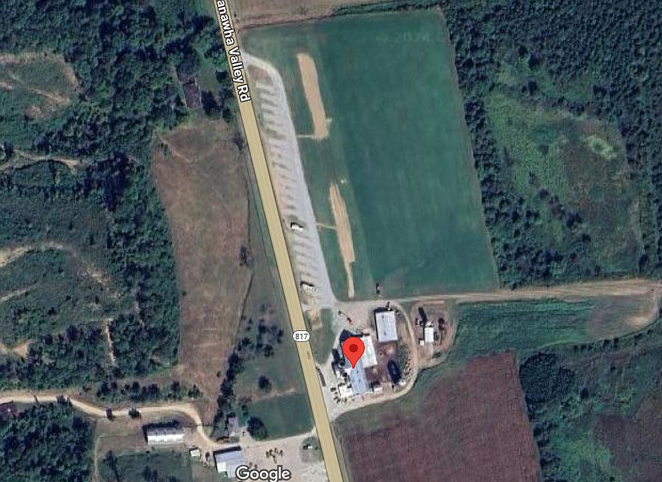 2nd image of 25101 Kanawha Valley Rd