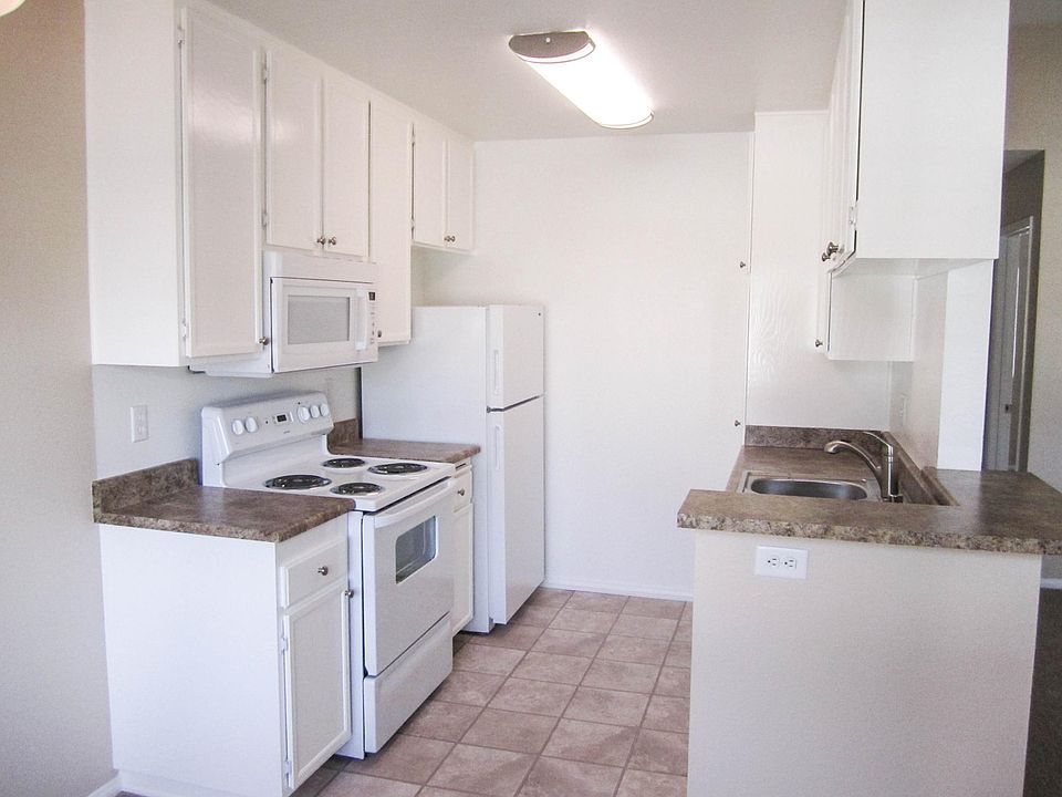 1st image of 4660 Mississippi St