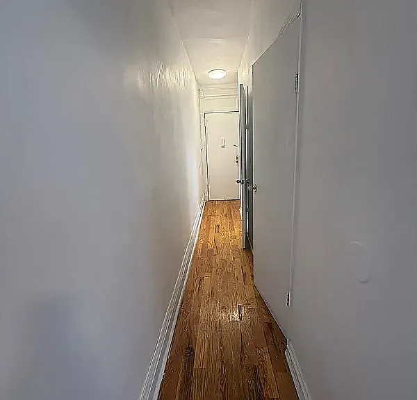 381 Sumpter St #3L — Photo 5