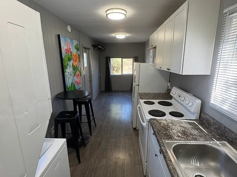 554 Hillside Ter #1 — Photo 7