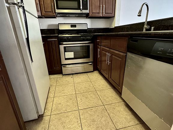 2nd image of 10916 Ashton Ave APT 202