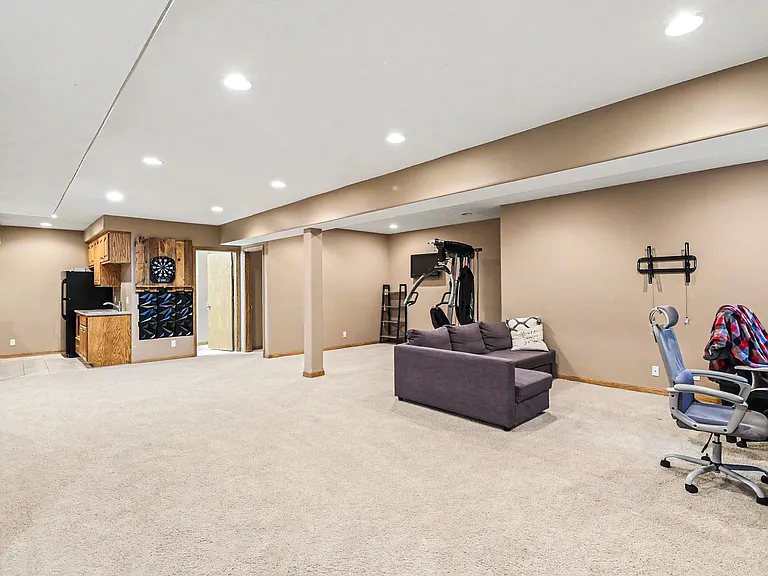 4408 Waterford Ave — Photo 12