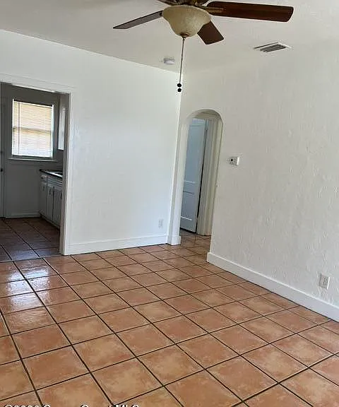249 N Orlando Ave #B — Photo 3