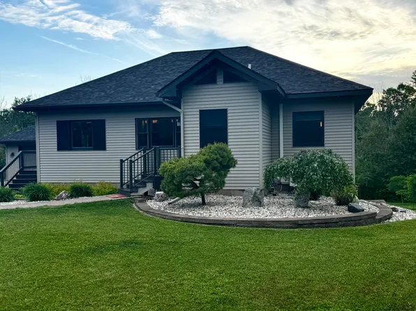 3775 Johnson Rd, Hermantown, MN 55811