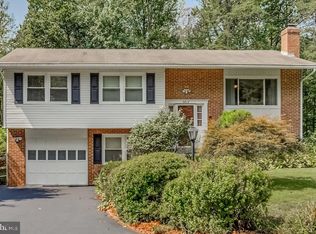 5012 Dequincey Dr, Fairfax, VA 22032