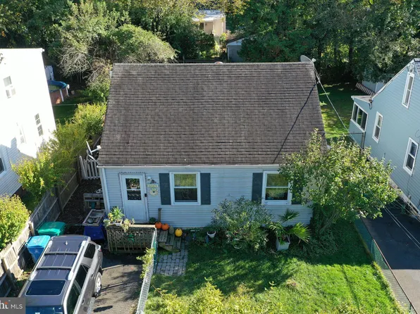 1749 Willow Ave, Bristol, PA 19007