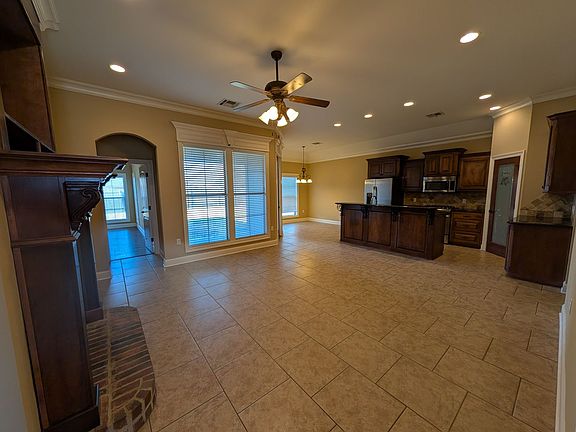 4th image of 5303 Barberry Ln