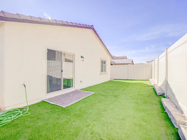 1586 Oro Grande Dr — Photo 31