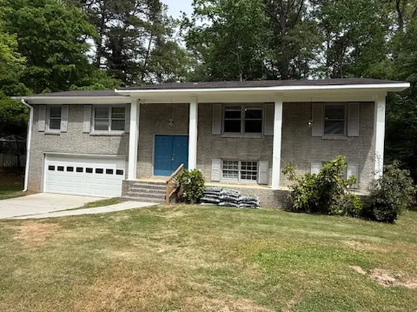 105 Laurel Ct, Peachtree City, GA 30269