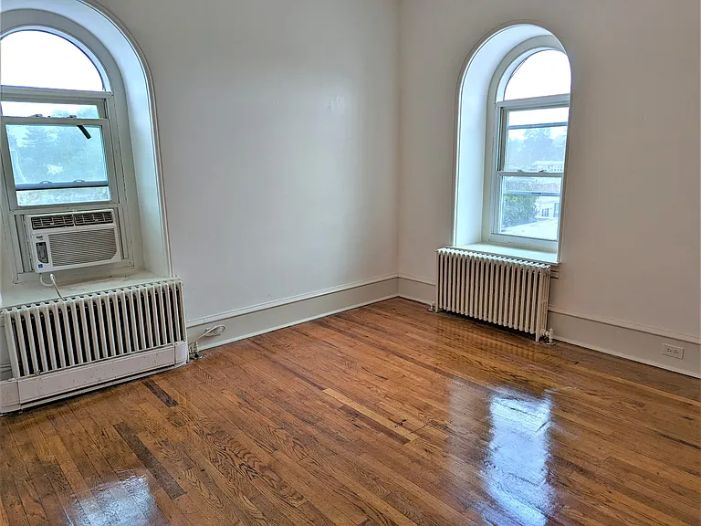 5606 Ridge Avenue — Photo 16