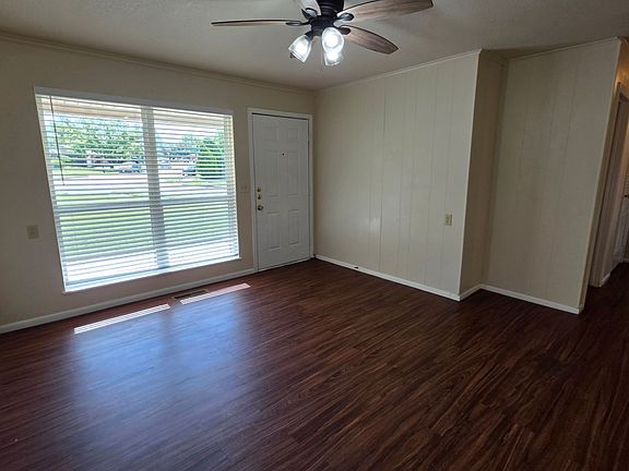 3rd image of 6251 Shadydell Dr