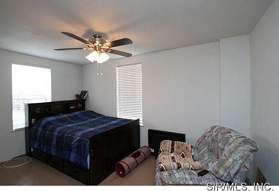 4th image of 2321 Delmar Ave