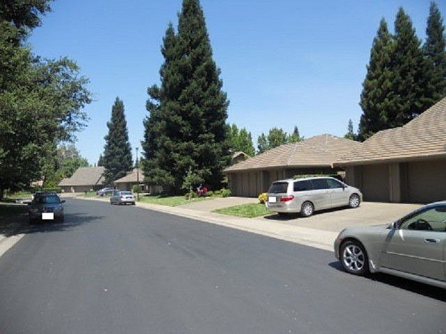 2nd image of 2019 Jordan Hill Way