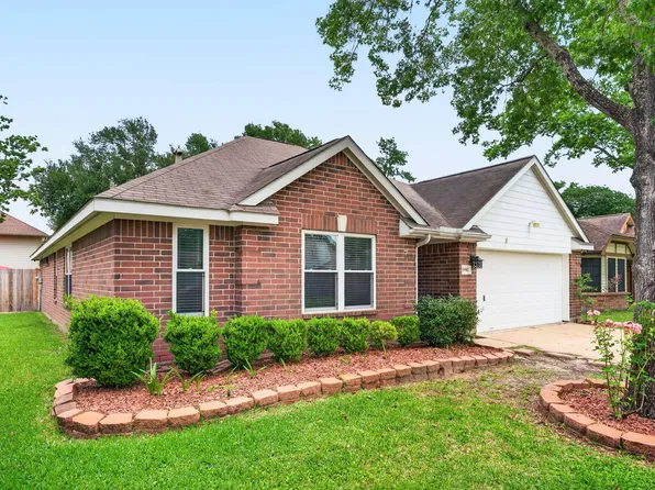 19502 Gladewater Dr, Tomball, TX 77375