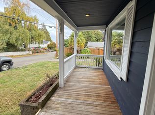 919 6th Ave S #1, Edmonds, WA 98020