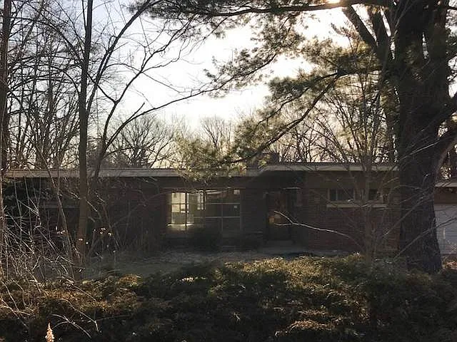 12901 S 82nd Ct photo 1