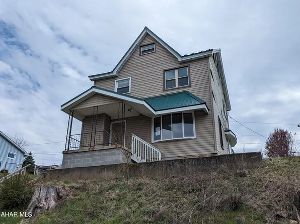 5017 Highland Park Ave, Altoona, PA 16602