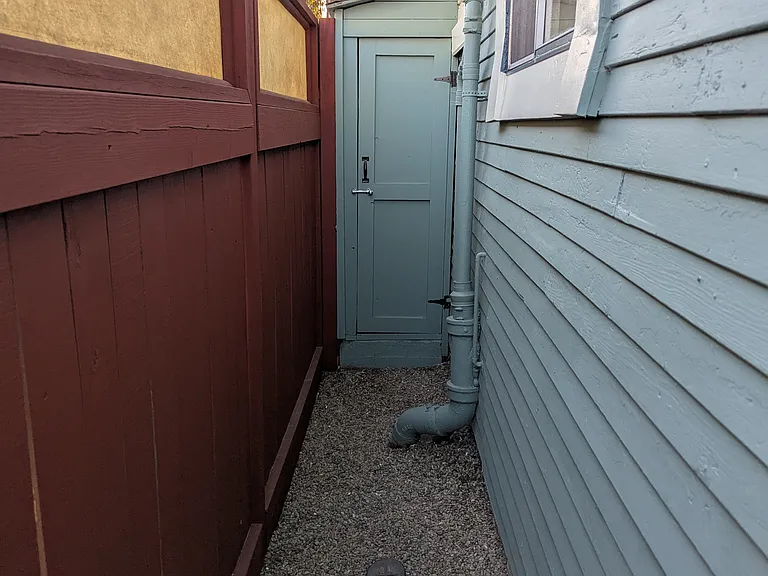 630 Broadway St #C — Photo 10