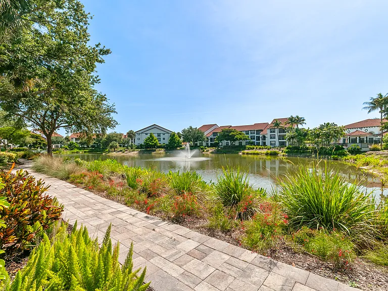 7915 Preserve Cir #216 — Photo 4
