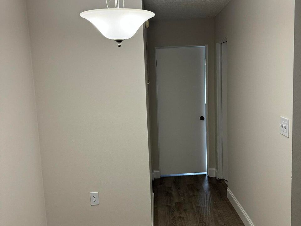 1st image of 2716 Vandiver Dr APT 5B