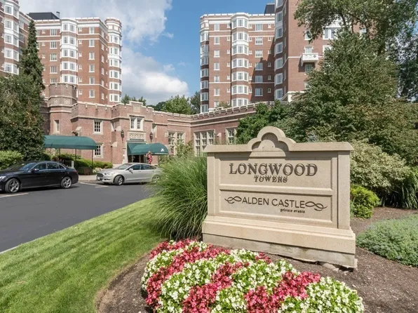 20 Chapel St APT B607, Brookline, MA 02446