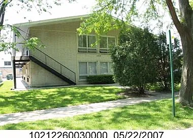 4855 Elm St