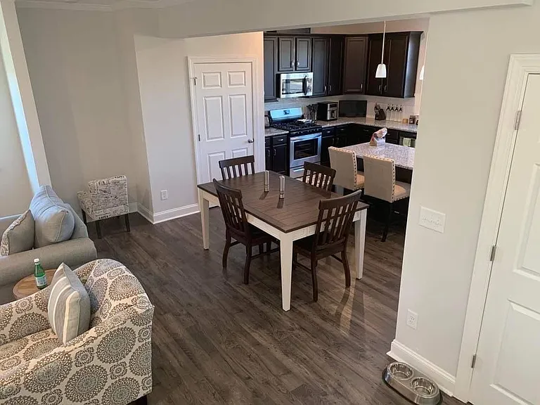 517 Gathering Park Cir — Photo 33