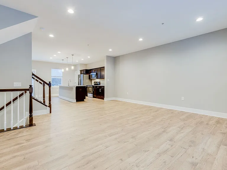 5003 Stefano Dr — Photo 4