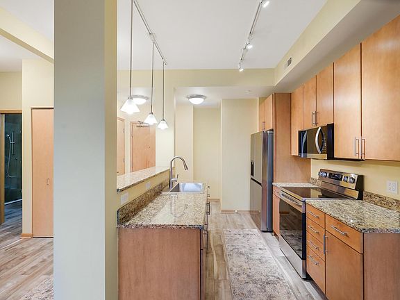5th image of 3709 Grand Way APT 330