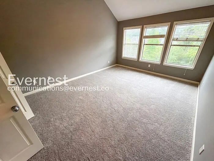 2008 Lake Cir — Photo 11