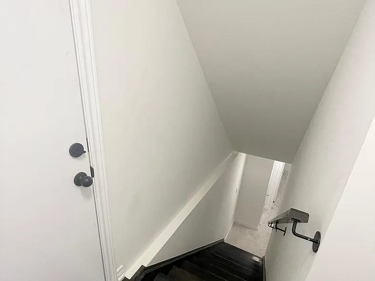 1271 Chee Chee Lndg #BASEMENT — Photo 4