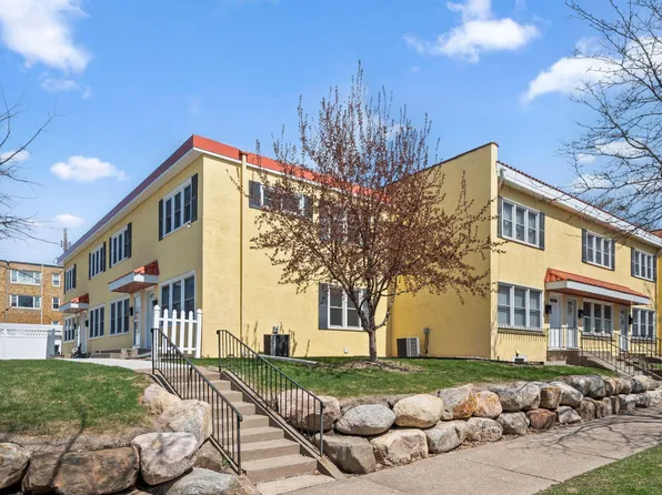 2049 Montreal Ave, Saint Paul, MN 55116